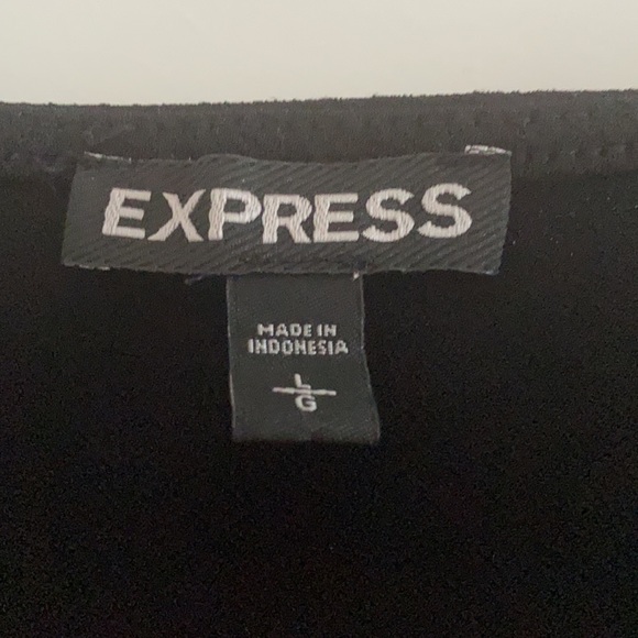 Express black key hole shirt - Picture 3 of 3